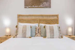 Malo - Three-Bedroom Beachside Escape in Agnes Water, with Heated Communal Pool